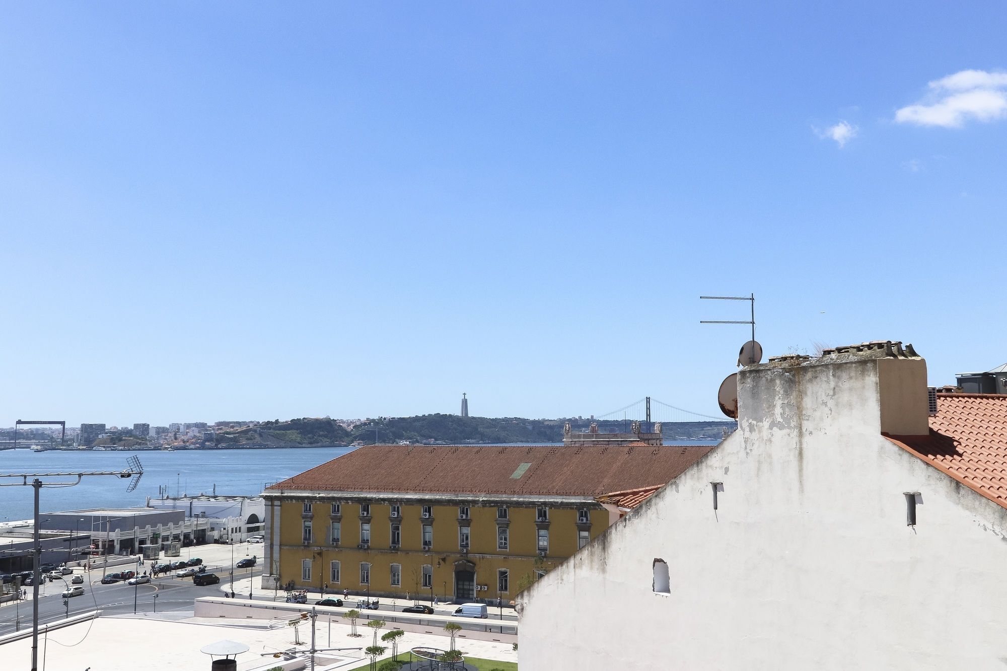 Alfama Golden View By Homing Apartment Lissabon